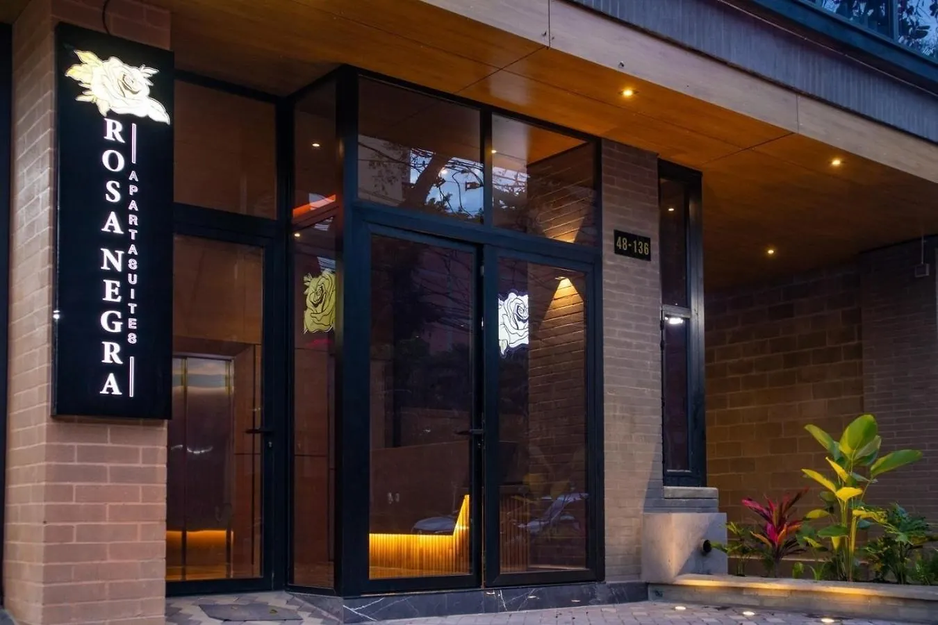 Cozy Comforts At Rosa Negra Stadio Medellin Colombia